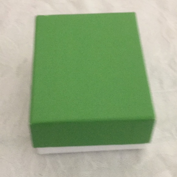 🐚NWT Sensitive Ear Hypoallergenic Bundle Earrings - Picture 4 of 6